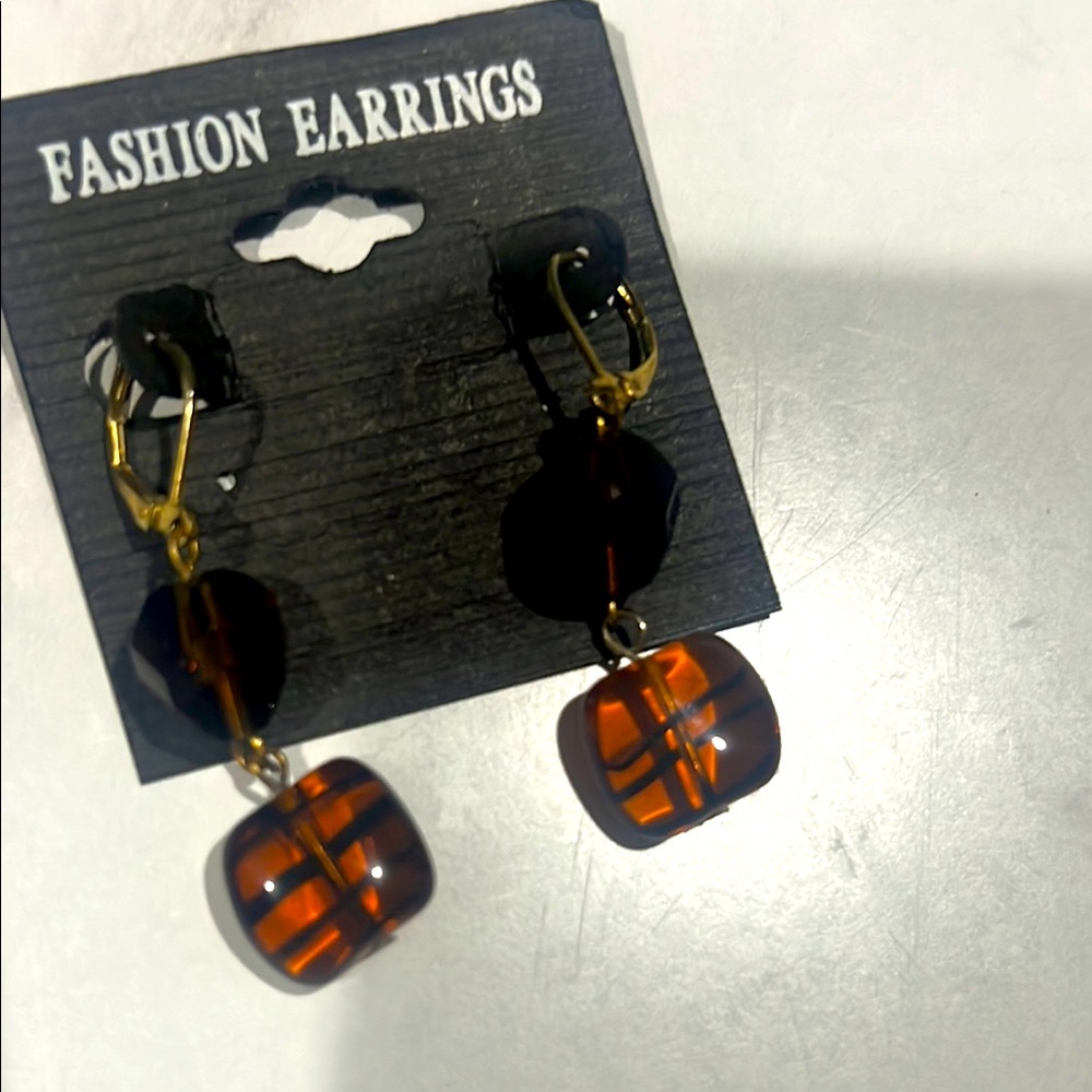 New Elegant Gold and Brown Fashion Earrings